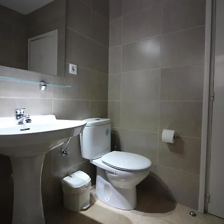 Centrico En Roses, A 300m De La Playa, Con Terraza Solarium Y Wifi. - Es-228-97 아파트 *