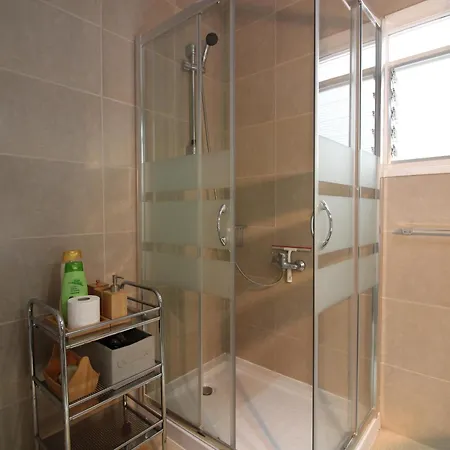 Centrico En Roses, A 300m De La Playa, Con Terraza Solarium Y Wifi. - Es-228-97 *