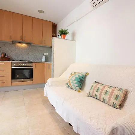 Centrico En Roses, A 300m De La Playa, Con Terraza Solarium Y Wifi. - Es-228-97